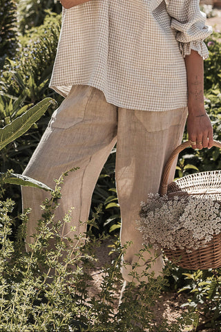 Baggy linen trousers, cashmere