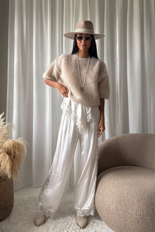 Amoura Lace satin top, champagne