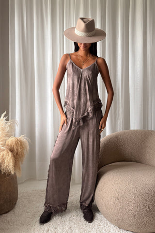 Amoura Lace satin top, coffee