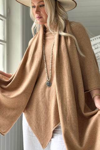 Bea viskoosi-neulehuivi, caramel