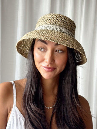 Bucket hattu raffia, camo