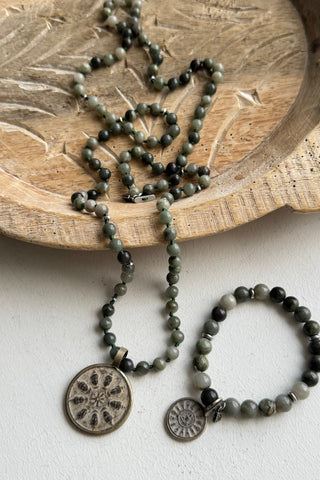 Buddha 40 necklace, olive