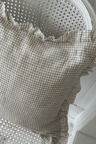 Bypias Ruffle cushion cover, beige check