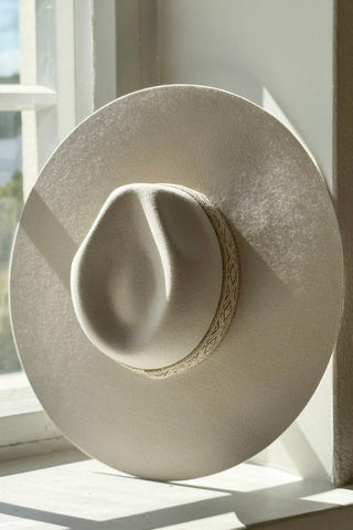 Agave villafedora, luonnonvalkoinen/camo