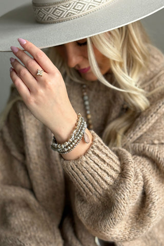 Carol rannekoru, beige