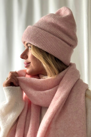 Chamonix alpaca scarf, soft pink