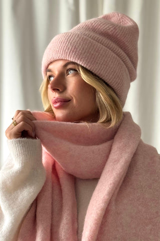 Chamonix alpaca scarf, soft pink