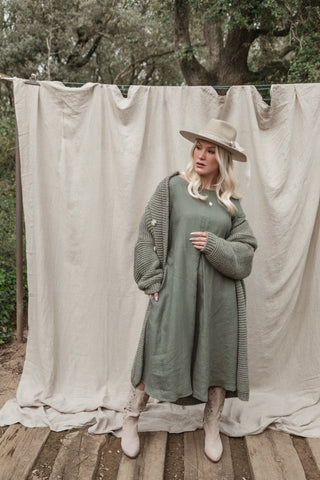 Chunky dream neuletakki, sage green