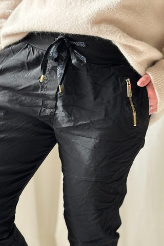 Cool joggerit, musta