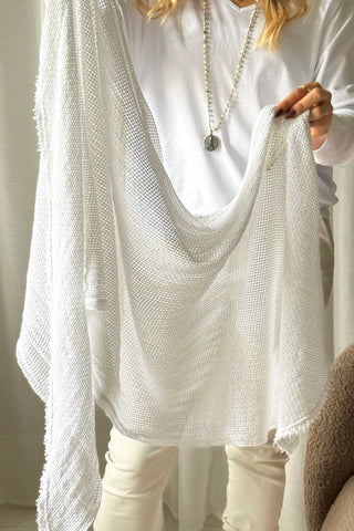 Crochet mesh scarf, white