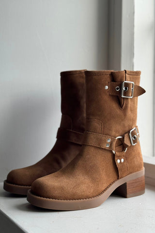 Cross low bootsit, caramel