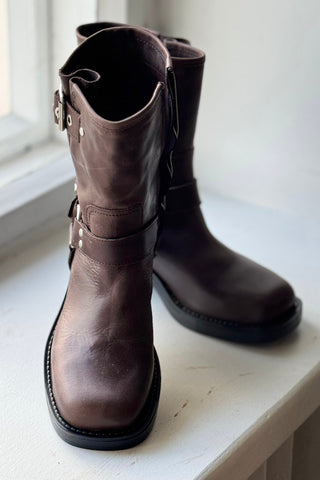 Cross low bootsit, chocolate