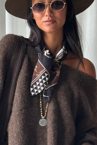 Derby horse scarf
