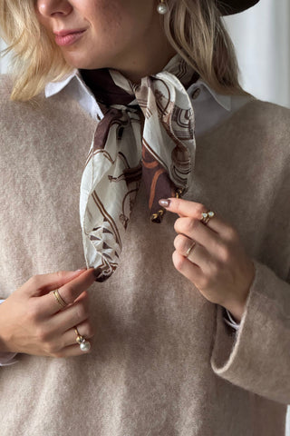 Derby Horse scarf, light