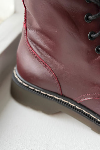 Efany nahkanilkkurit, burgundy