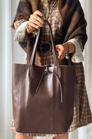 Essential tote leather bag, chestnut