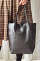 Essential tote leather bag, coffee