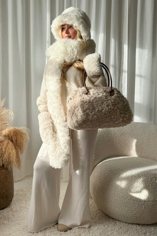 Fluffy scarf, off white