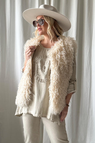 Furry liivi, luonnonvalkoinen