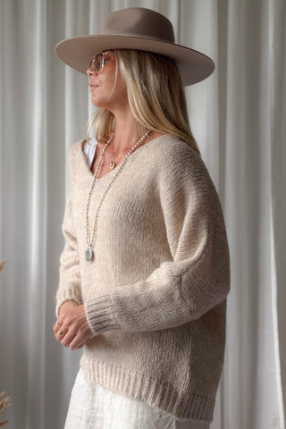 Honey v-aukkoinen alpakkasekoiteneule, beige