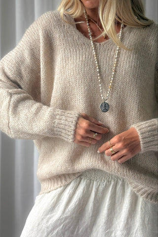 Honey v-aukkoinen alpakkasekoiteneule, beige