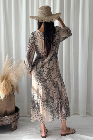 Jaqueline silkkiviskoosimekko, soft leo print