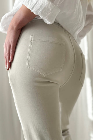 Bengaline joggerit, hiekka