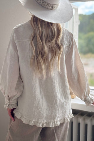 Juniee pellavapaita, hiekka