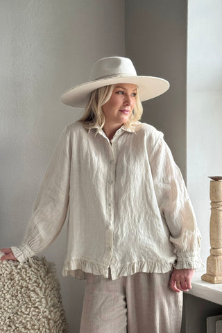 Juniee pellavapaita, hiekka