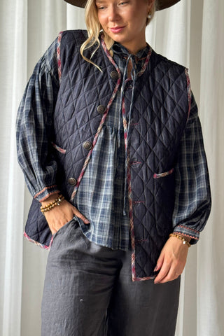 Reversible vest, burgundy