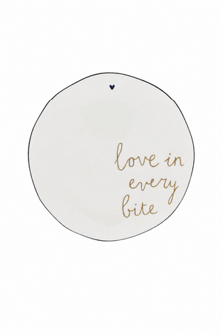 Love in Every Bite lautanen