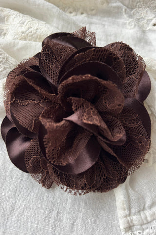 Lace Flower rintaneula, coffee