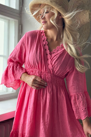 Lace Whispers pellavamekko, malibu pink