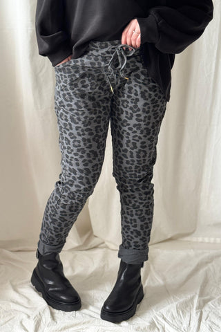 Leo joggerit, thunder