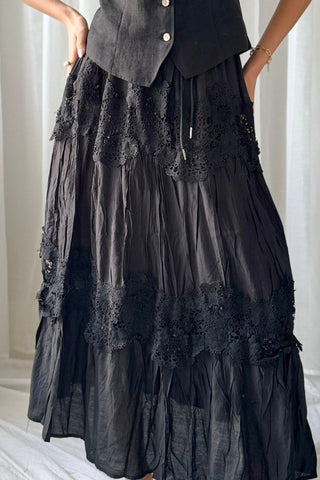 Lovely Lace skirt, black 