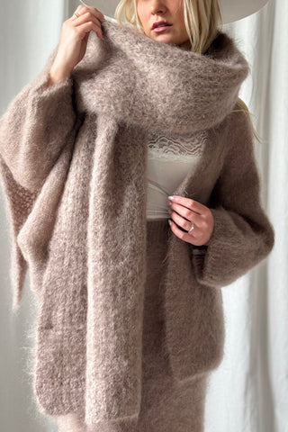 Magic mohair scarf, taupe
