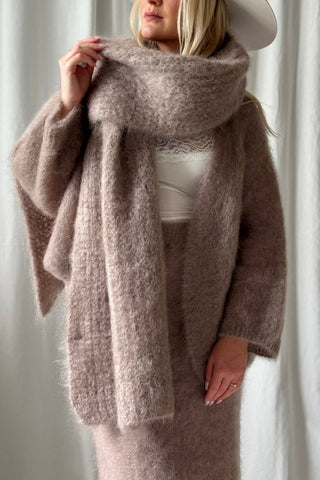 Magic mohair scarf, taupe