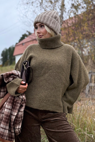 Marlene alpakkasekoitepooloneule, olive green