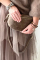 Marnie suede crossbody laukku, taupe