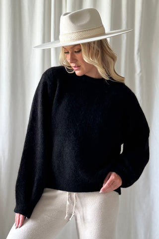 Montine neule, musta