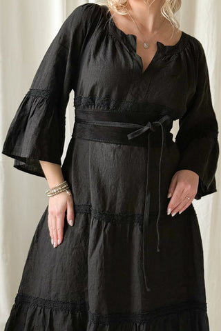 Octavia pellavamekko, musta