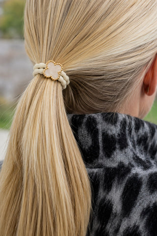 Quatrefoil hiuslenkki, vanilla