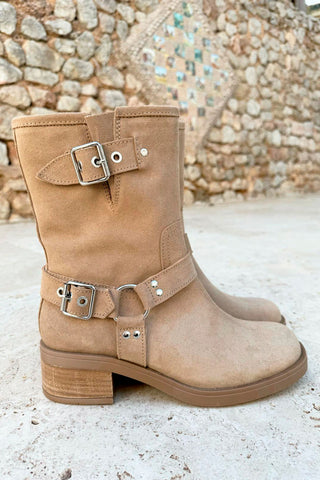 Spark suede boots, sand