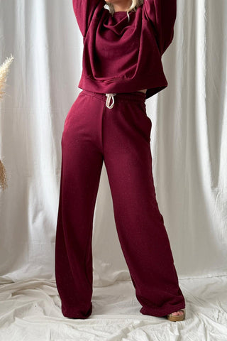 Sparkling collegehousut, red wine