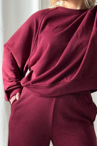 Sparkling collegepaita, red wine