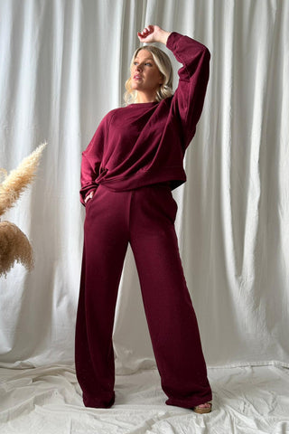 Sparkling collegepaita, red wine