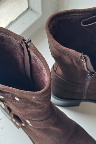 Spark suede boots, dark brown