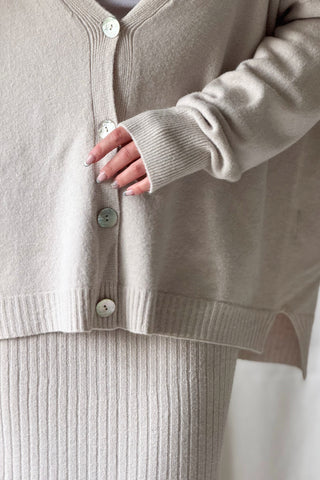 Stay Close neuletakki, taupe