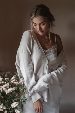 Stay Close neuletakki, chalk