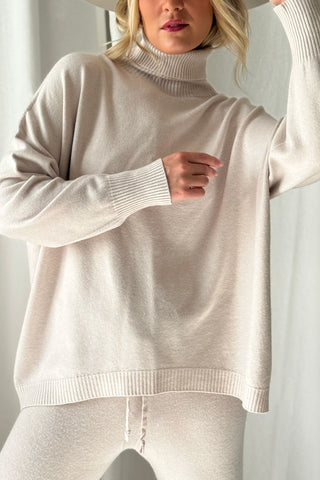 Sweet Touch pooloneule, light beige